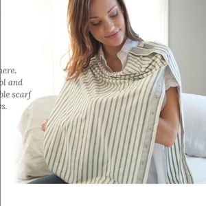 2 nursing scarves